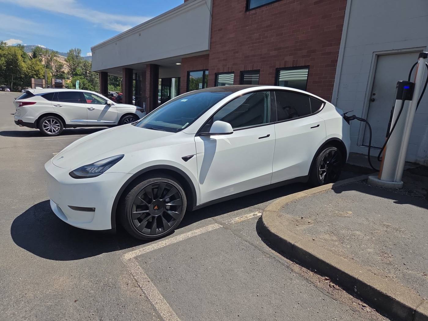 2022 Tesla Model Y Long Range — SUV — 37,987 mi — Ashland, OR
