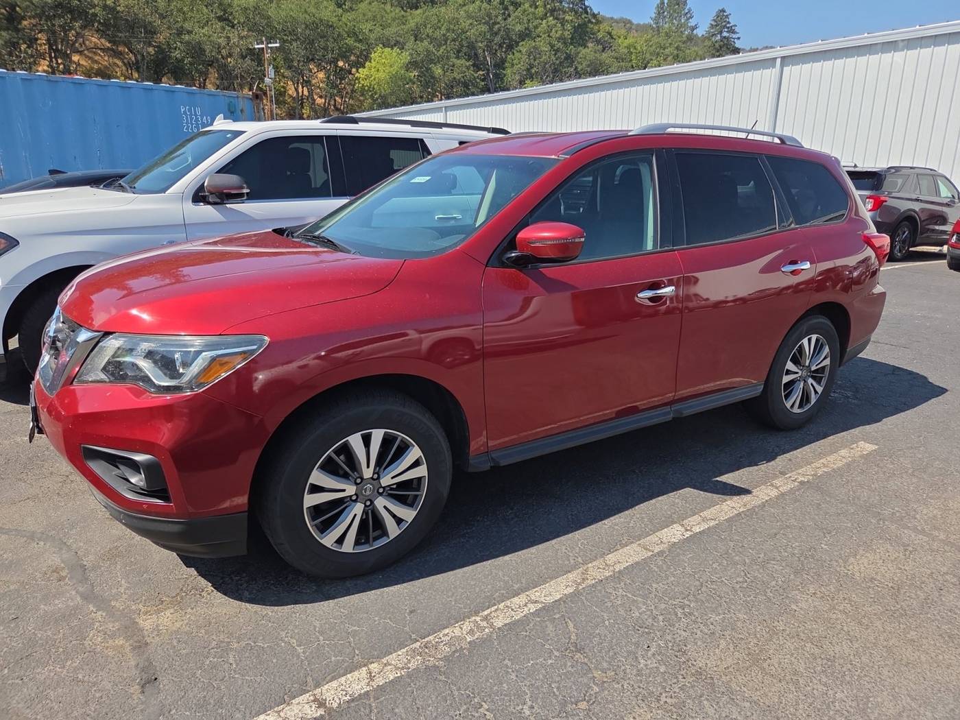 2017 Nissan Pathfinder SV — SUV — 128,815 mi — Ashland, OR