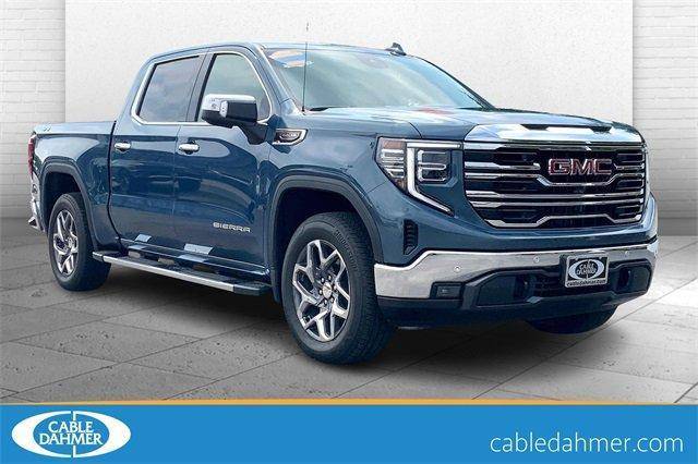2024 GMC Sierra 1500 SLT — Pickup Truck — 2,300 mi — Independence, MO