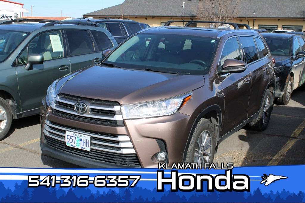 2019 Toyota Highlander XLE — SUV — 50,763 mi — Klamath Falls, OR