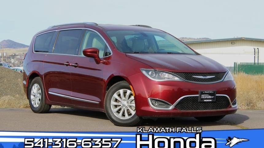 2018 Chrysler Pacifica Touring L Plus — Minivan — 97,708 mi — Klamath Falls, OR