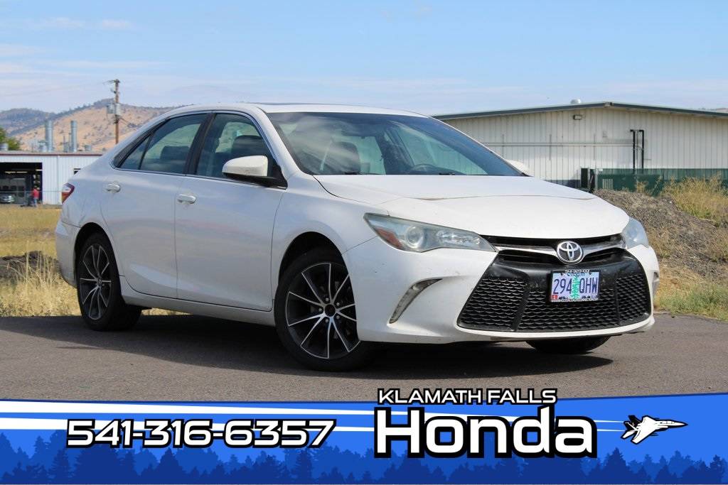 2015 Toyota Camry XLE — Sedan — 179,156 mi — Klamath Falls, OR