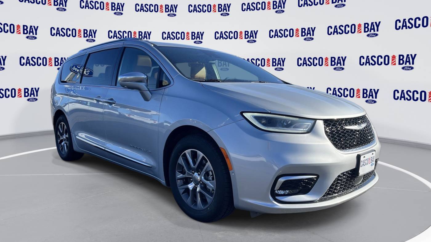 2022 Chrysler Pacifica Hybrid Pinnacle — Minivan — 42,837 mi — Yarmouth, ME