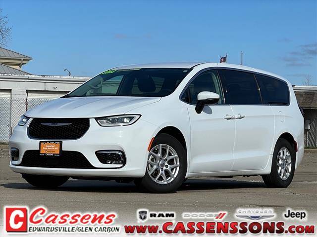 2023 Chrysler Pacifica Touring L — Minivan — 64,618 mi — Glen Carbon, IL