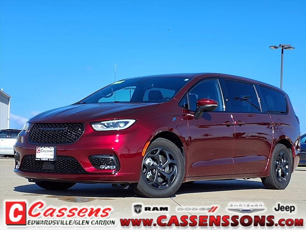 2023 Chrysler Pacifica Hybrid Touring L — Minivan — 27,753 mi — Glen Carbon, IL