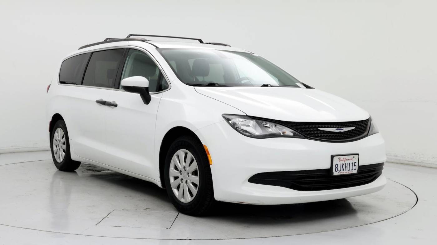 2018 Chrysler Pacifica L — Minivan — 71,191 mi — Oceanside, CA