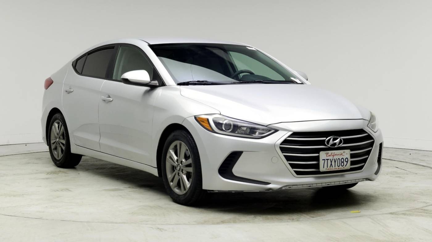2017 Hyundai Elantra SE — Sedan — 108,620 mi — Oceanside, CA