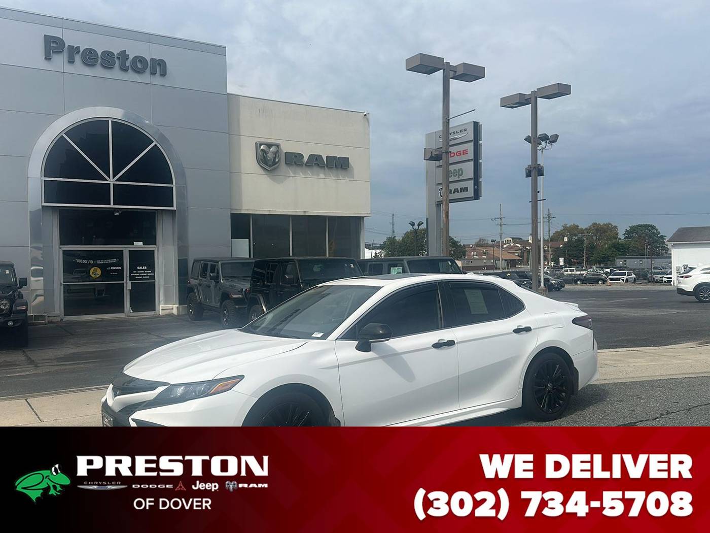 2023 Toyota Camry Hybrid SE — Sedan — 19,186 mi — Dover, DE