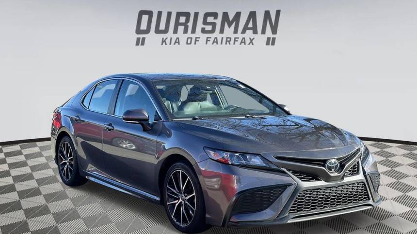 2022 Toyota Camry SE — Sedan — 65,792 mi — Fairfax, VA