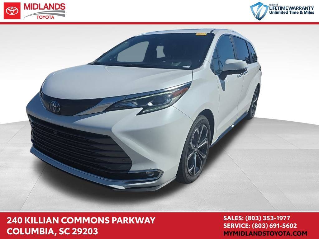 2025 Toyota Sienna Platinum — Minivan — 14,008 mi — Columbia, SC