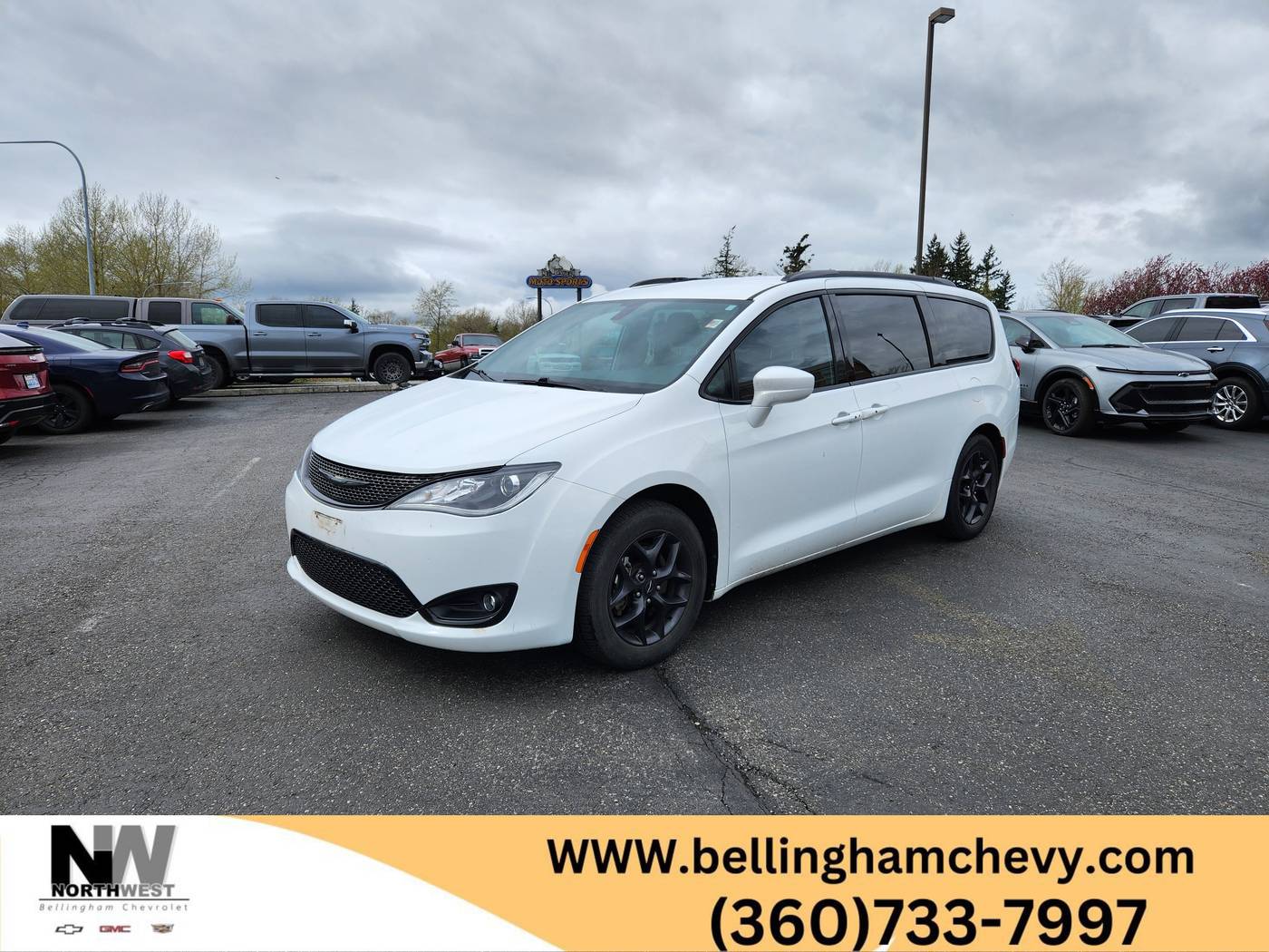 2018 Chrysler Pacifica Touring L — Minivan — 74,376 mi — Bellingham, WA