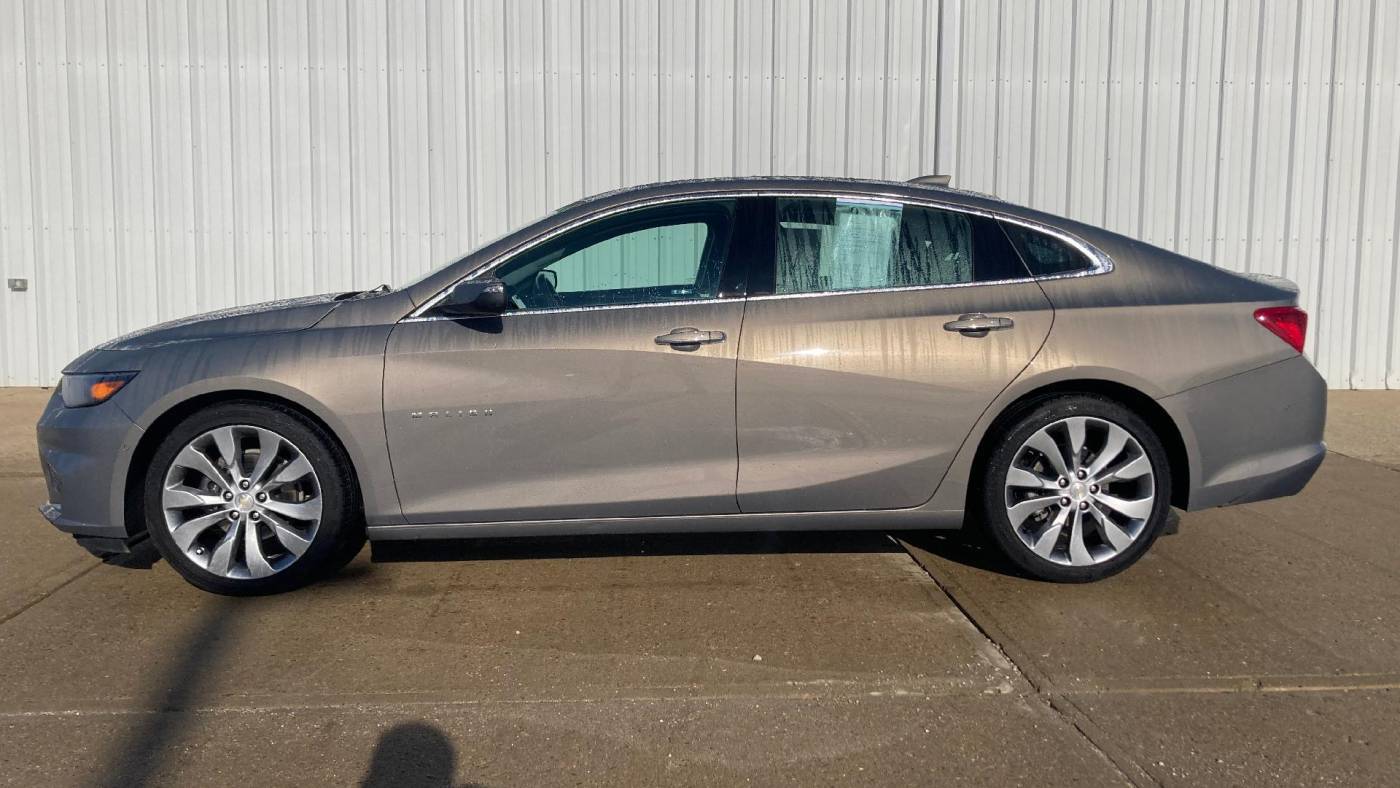 2017 Chevrolet Malibu Premier — Sedan — 34,241 mi — Audubon, IA