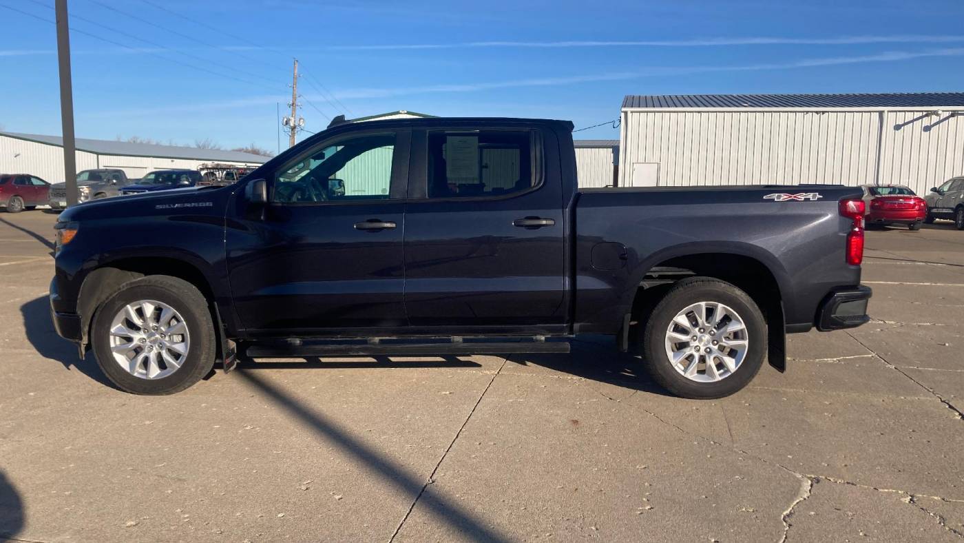 2022 Chevrolet Silverado 1500 Custom — Pickup Truck — 11,477 mi — Audubon, IA
