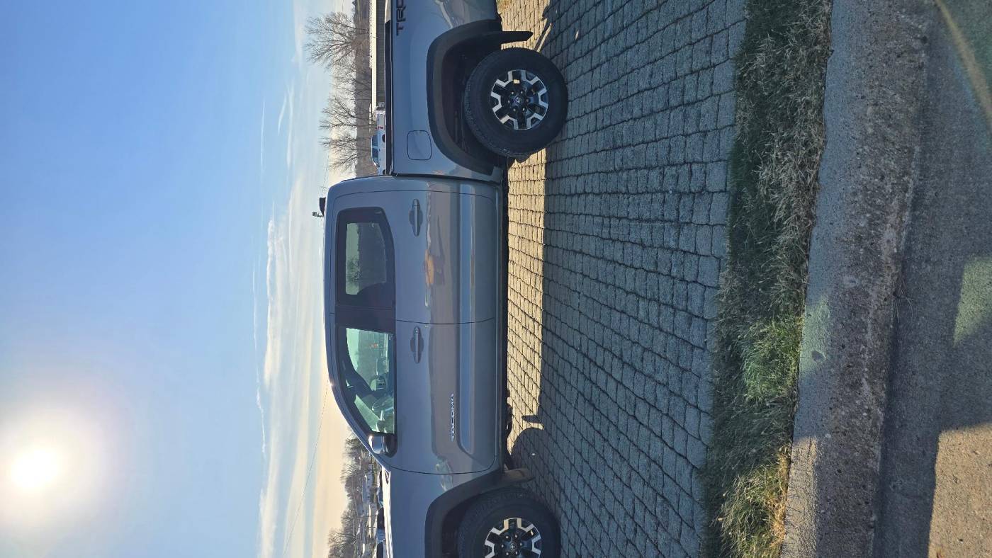 2021 Toyota Tacoma SR — Pickup Truck — 22,231 mi — Audubon, IA