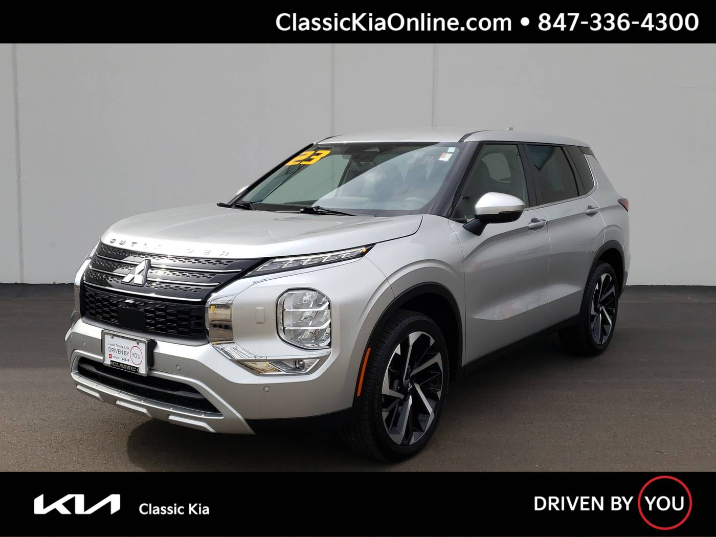 2023 Mitsubishi Outlander SE — SUV — 16,088 mi — Waukegan, IL