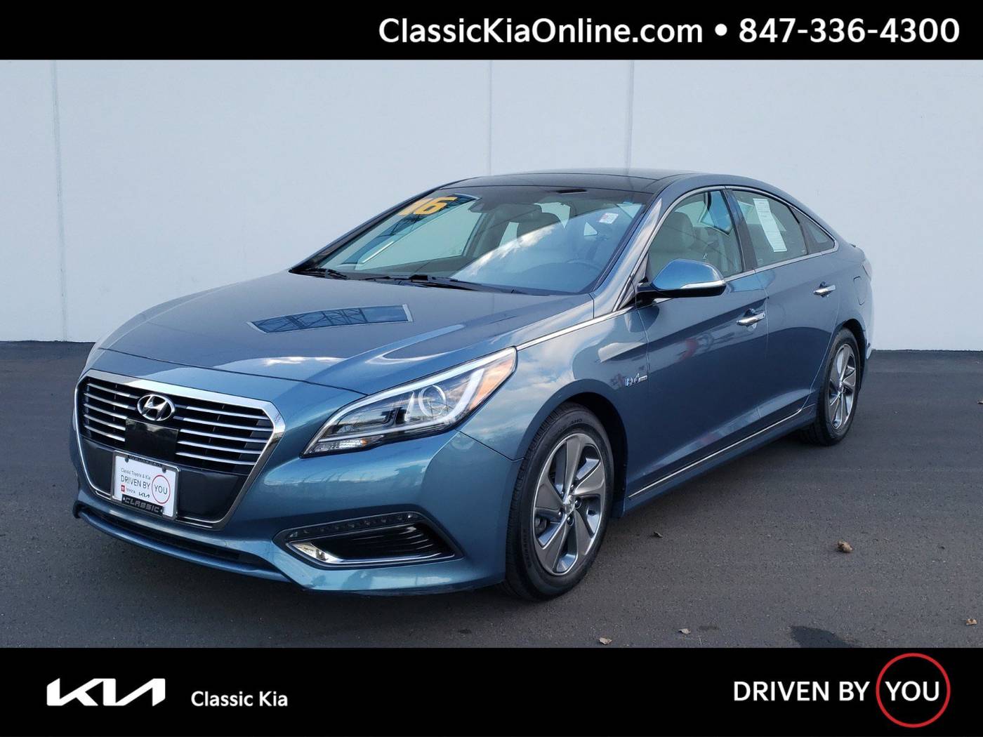 2016 Hyundai Sonata Hybrid Limited — Sedan — 101,628 mi — Waukegan, IL