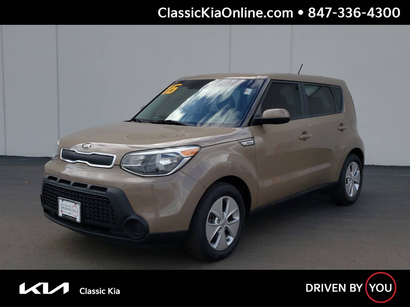 2016 Kia Soul Base — Hatchback — 87,548 mi — Waukegan, IL