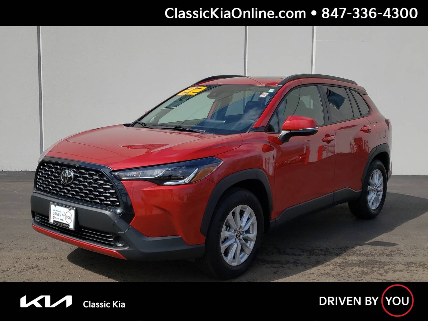 2022 Toyota Corolla Cross LE — SUV — 24,117 mi — Waukegan, IL