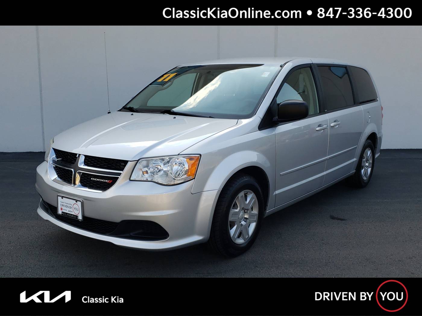 2011 Dodge Grand Caravan Express — Minivan — 75,962 mi — Waukegan, IL
