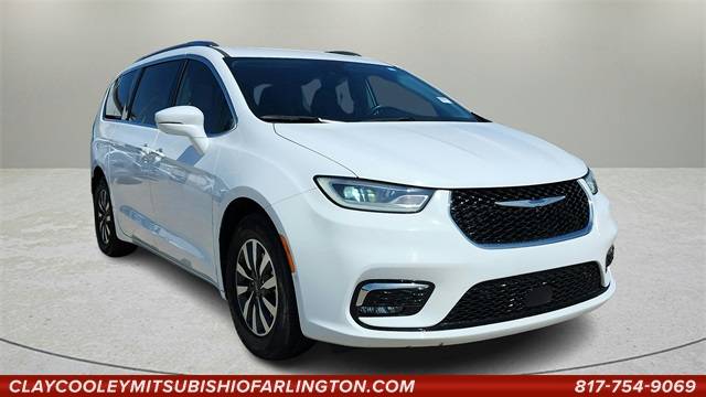 2021 Chrysler Pacifica Hybrid Touring L — Minivan — 51,078 mi — Arlington, TX
