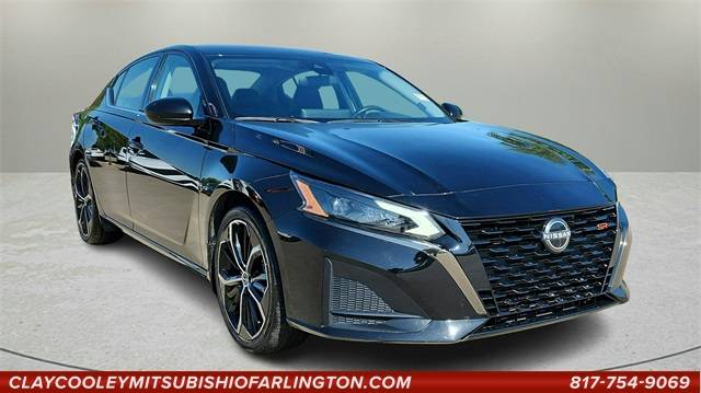 2023 Nissan Altima SR — Sedan — 70,110 mi — Arlington, TX