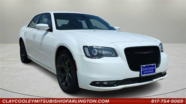 2022 Chrysler 300 S — Sedan — 27,728 mi — Arlington, TX