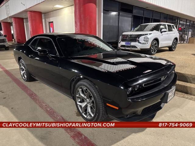 2016 Dodge Challenger SXT — Coupe — 136,462 mi — Arlington, TX