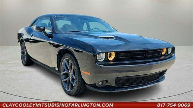 2022 Dodge Challenger SXT — Coupe — 46,081 mi — Arlington, TX