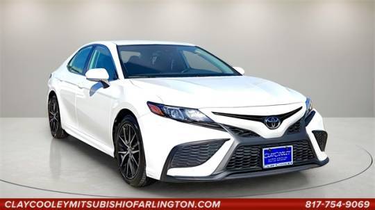 2022 Toyota Camry SE — Sedan — 48,715 mi — Arlington, TX