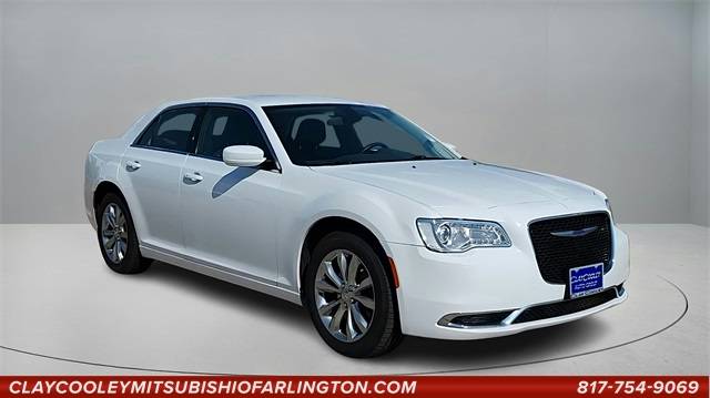 2019 Chrysler 300 Touring — Sedan — 64,827 mi — Arlington, TX