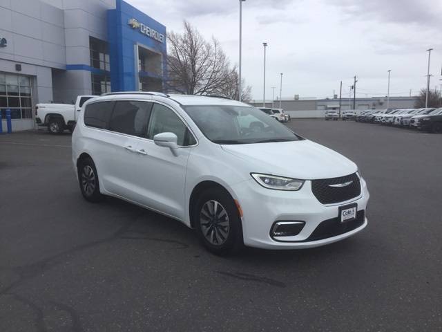 2021 Chrysler Pacifica Hybrid Touring L — Minivan — 67,129 mi — Pocatello, ID