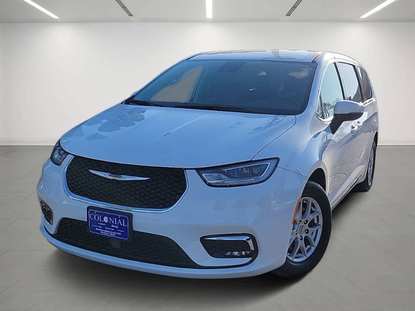 2023 Chrysler Pacifica Touring L — Minivan — 59,314 mi — Hudson, MA