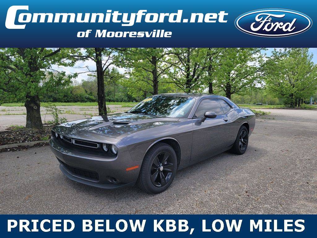 2021 Dodge Challenger SXT — Coupe — 28,826 mi — Mooresville, IN