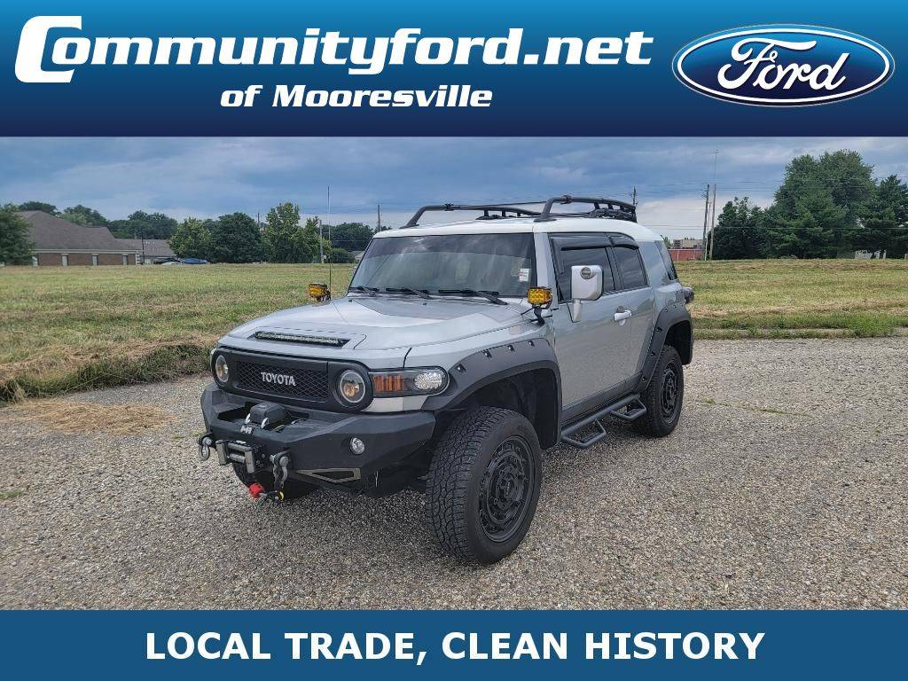 2012 Toyota FJ Cruiser Base — SUV — 100,870 mi — Mooresville, IN