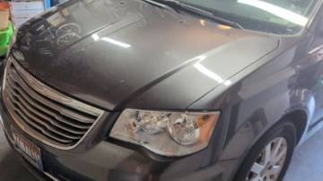 2016 Chrysler Town & Country Touring — Minivan — 138,490 mi — Nampa, ID