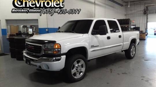 2005 GMC Sierra 2500HD SLE — Pickup Truck — 360,537 mi — Herscher, IL