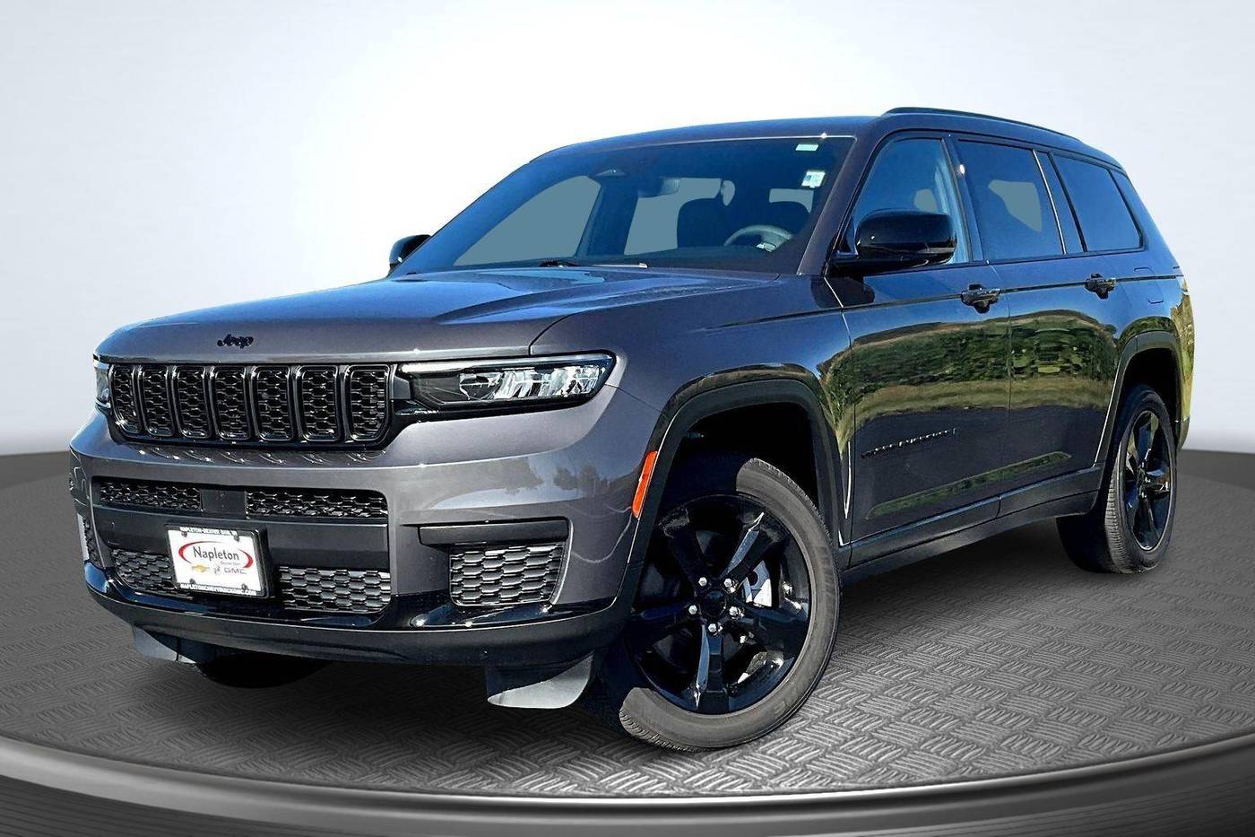 2023 Jeep Grand Cherokee Altitude — SUV — 18,525 mi — Beaver Dam, WI
