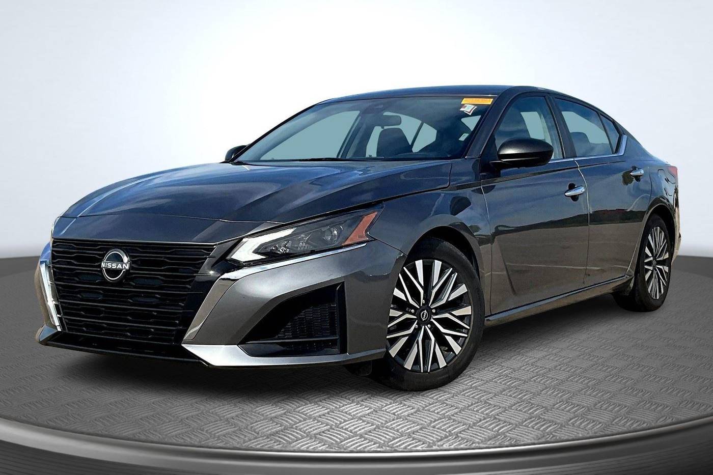 2024 Nissan Altima SV — Sedan — 40,876 mi — Columbus, WI
