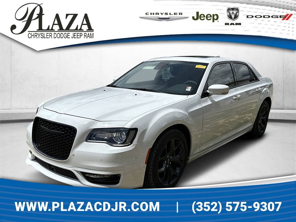 2023 Chrysler 300 Touring L — Sedan — 7,886 mi — Inverness, FL