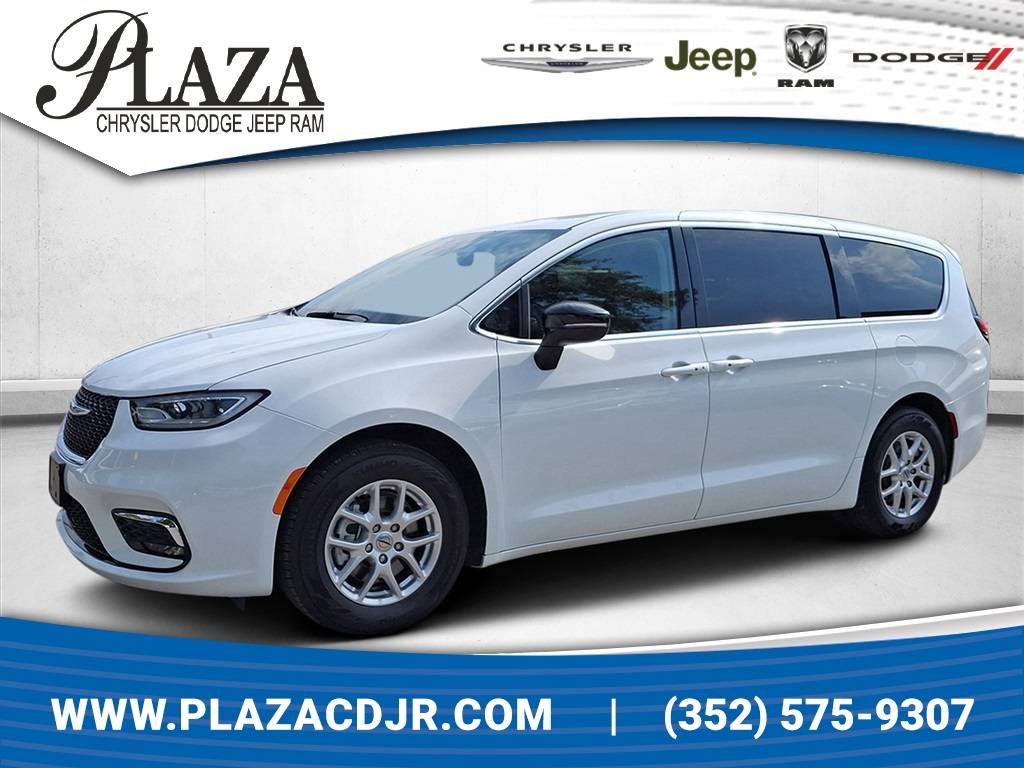 2024 Chrysler Pacifica Touring L — Minivan — 40,253 mi — Inverness, FL