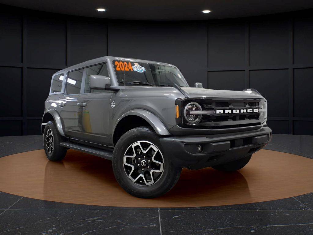 2024 Ford Bronco Outer Banks