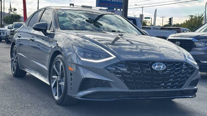 2020 Hyundai Sonata Limited — Sedan — 33,379 mi — Albuquerque, NM