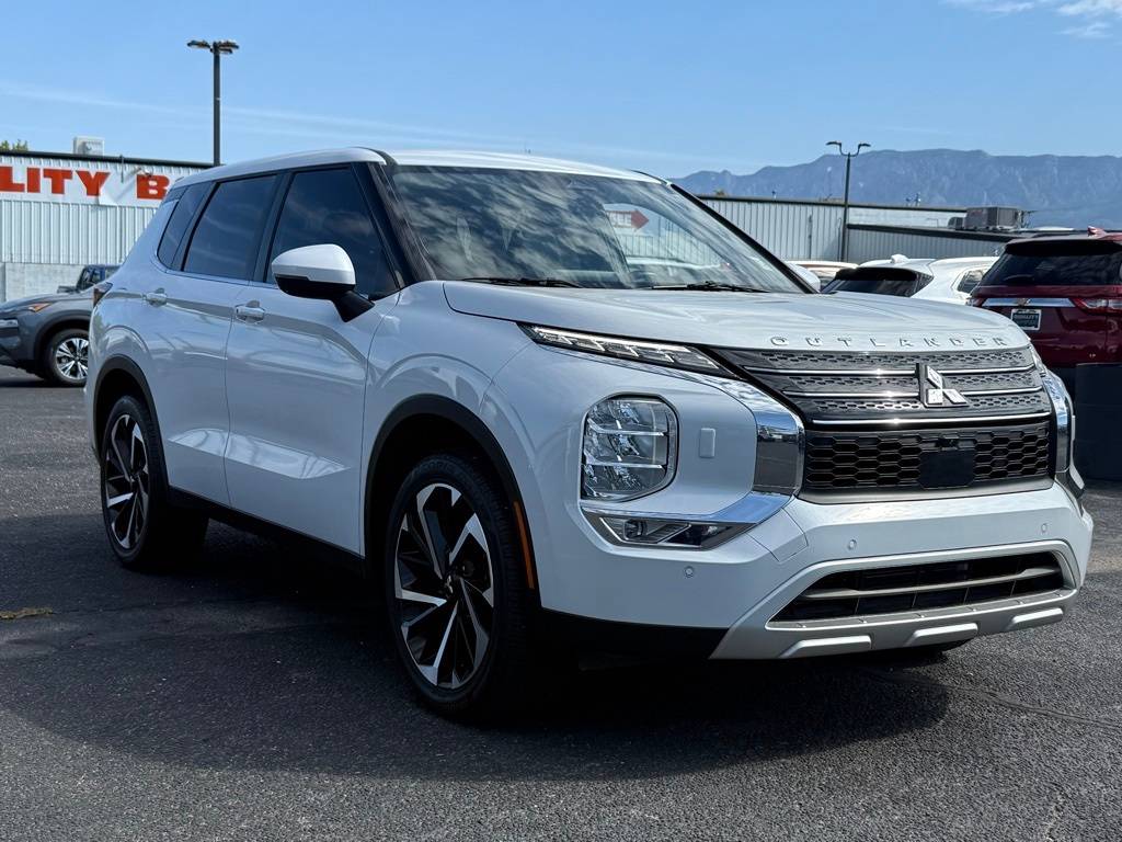 2024 Mitsubishi Outlander SE — SUV — 9,585 mi — Albuquerque, NM