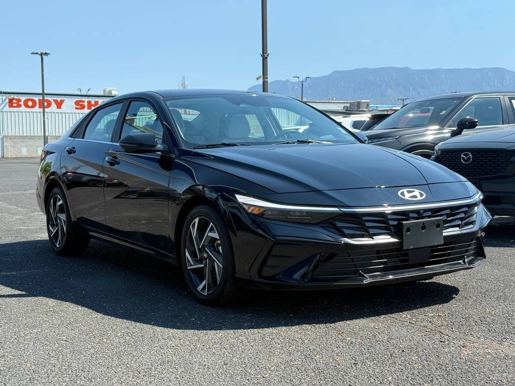 2024 Hyundai Elantra Limited — Sedan — 21,585 mi — Albuquerque, NM