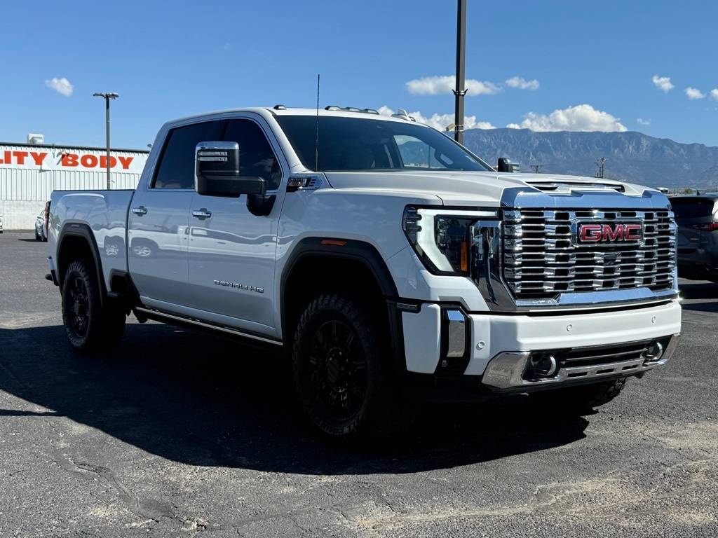 2024 GMC Sierra 2500HD Denali — Pickup Truck — 45,325 mi — Albuquerque, NM