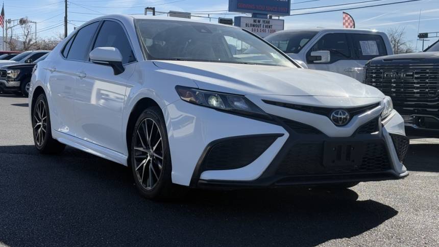 2022 Toyota Camry SE — Sedan — 57,948 mi — Albuquerque, NM