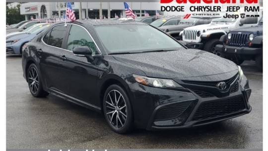 2023 Toyota Camry SE — Sedan — 35,833 mi — Miami, FL