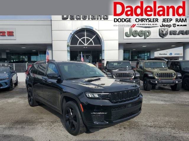 2023 Jeep Grand Cherokee Limited — SUV — 17,764 mi — Miami, FL