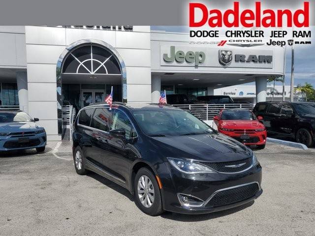 2017 Chrysler Pacifica Touring L — Minivan — 74,363 mi — Miami, FL