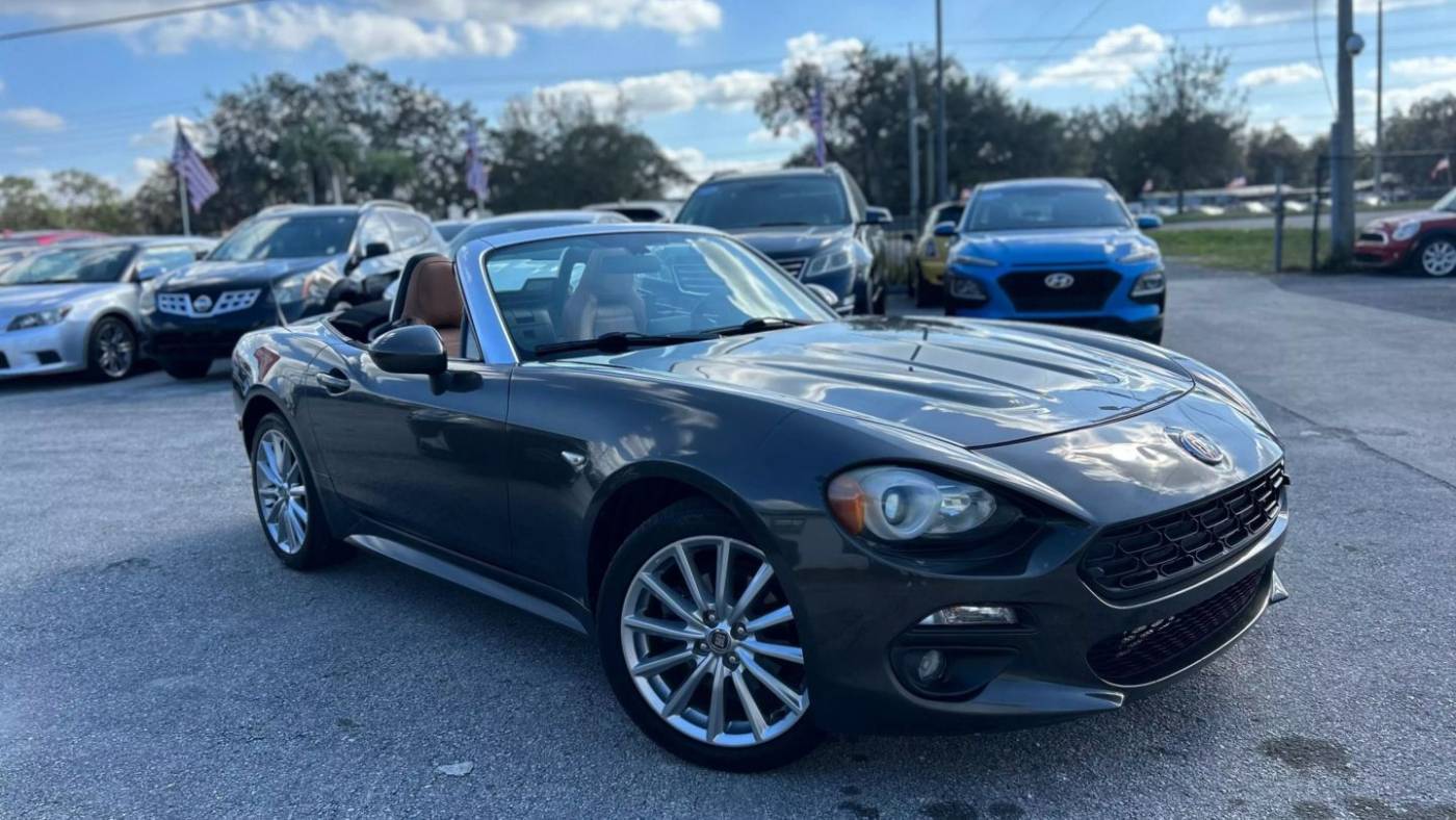 2017 FIAT 124 Spider Lusso — Convertible — 133,198 mi — Orlando, FL